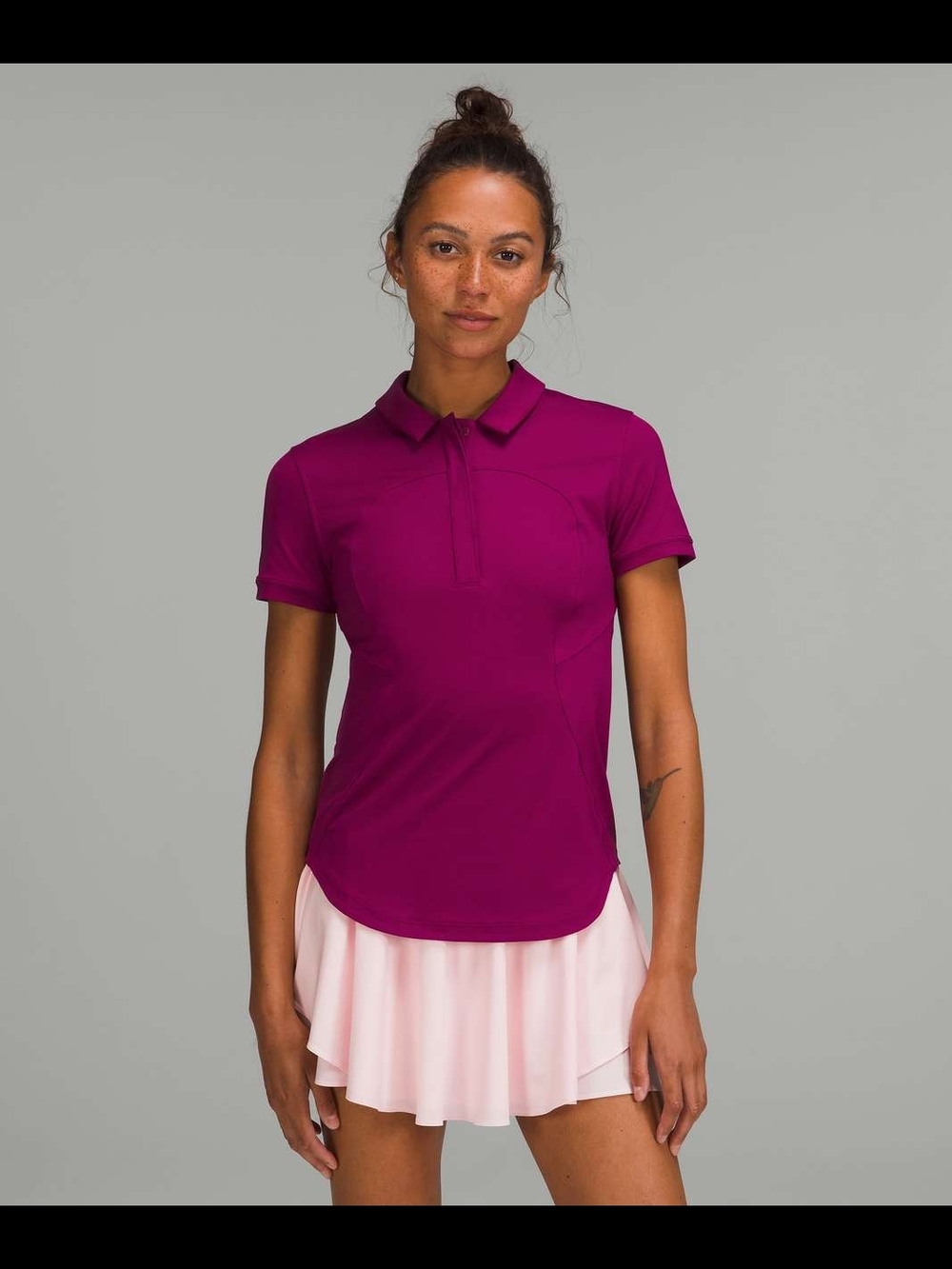 Lululemon Quick-Drying Short Sleeve Polo Shirt
Magenta Purple Size 4
